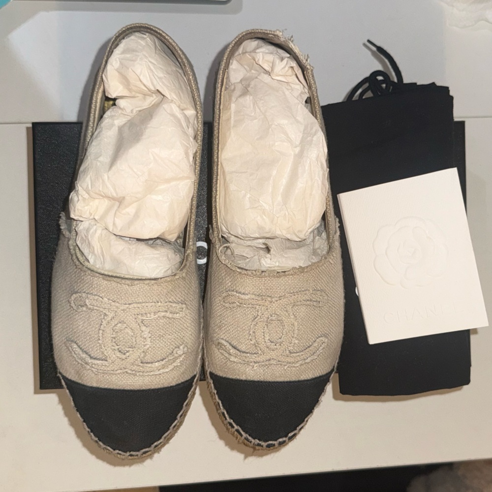 CHANEL Cream and Black Espadrilles